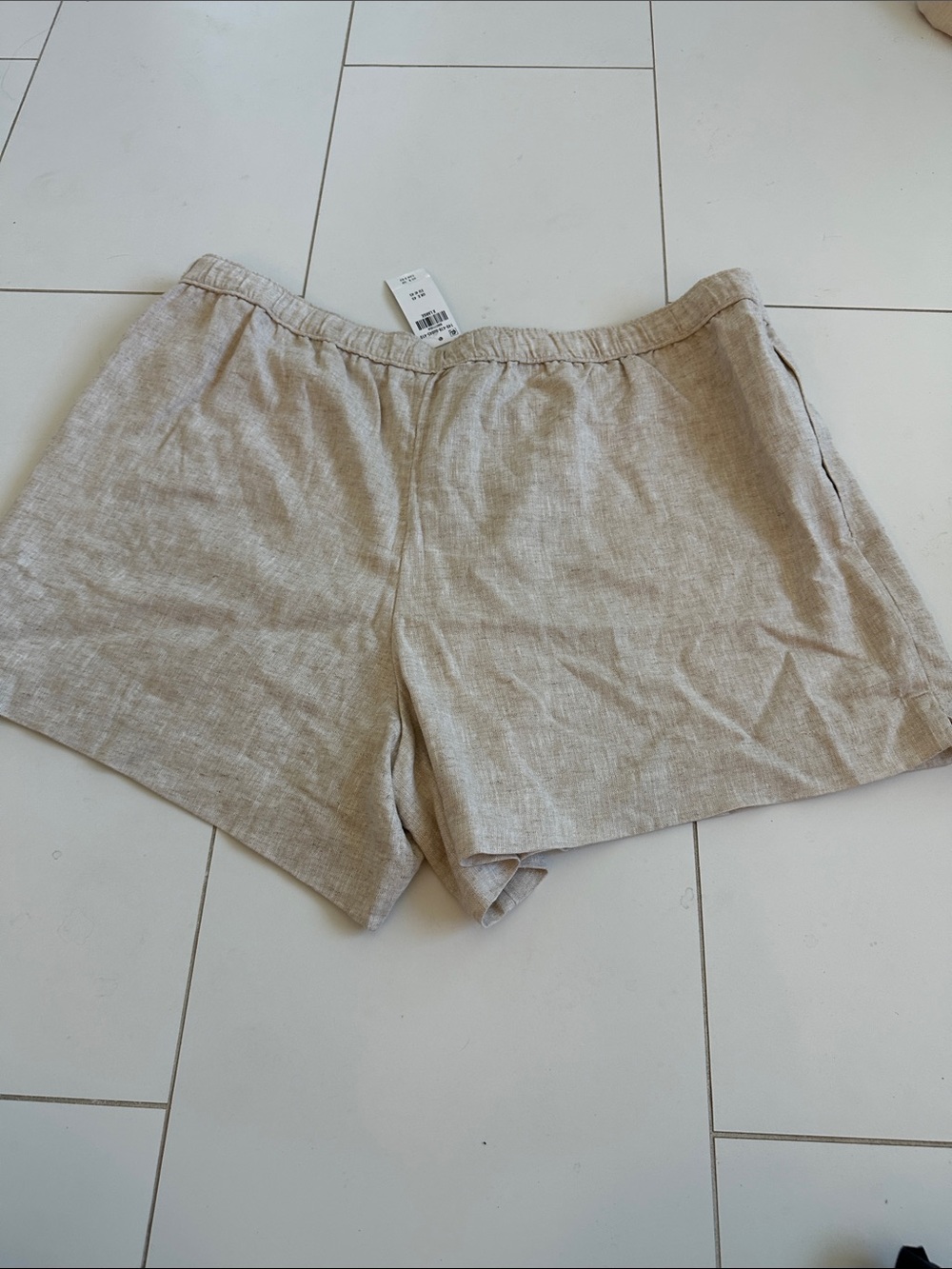 Abercrombie & Fitch Beige Linen women’s  Shorts XL NWT - Picture 3 of 3